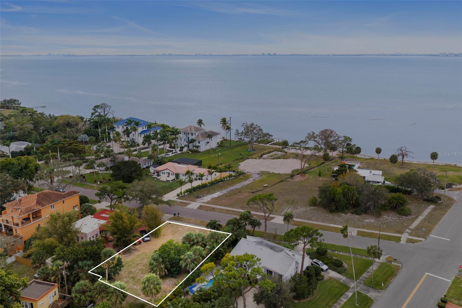 Image 3 of 23 For 7511 Westmoreland Drive