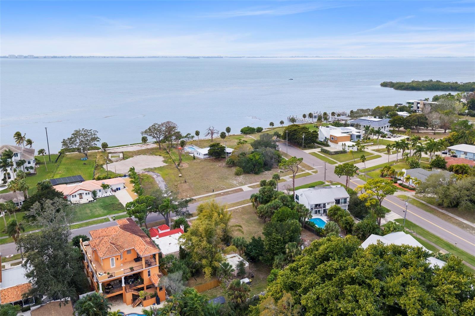 Image 4 of 23 For 7511 Westmoreland Drive