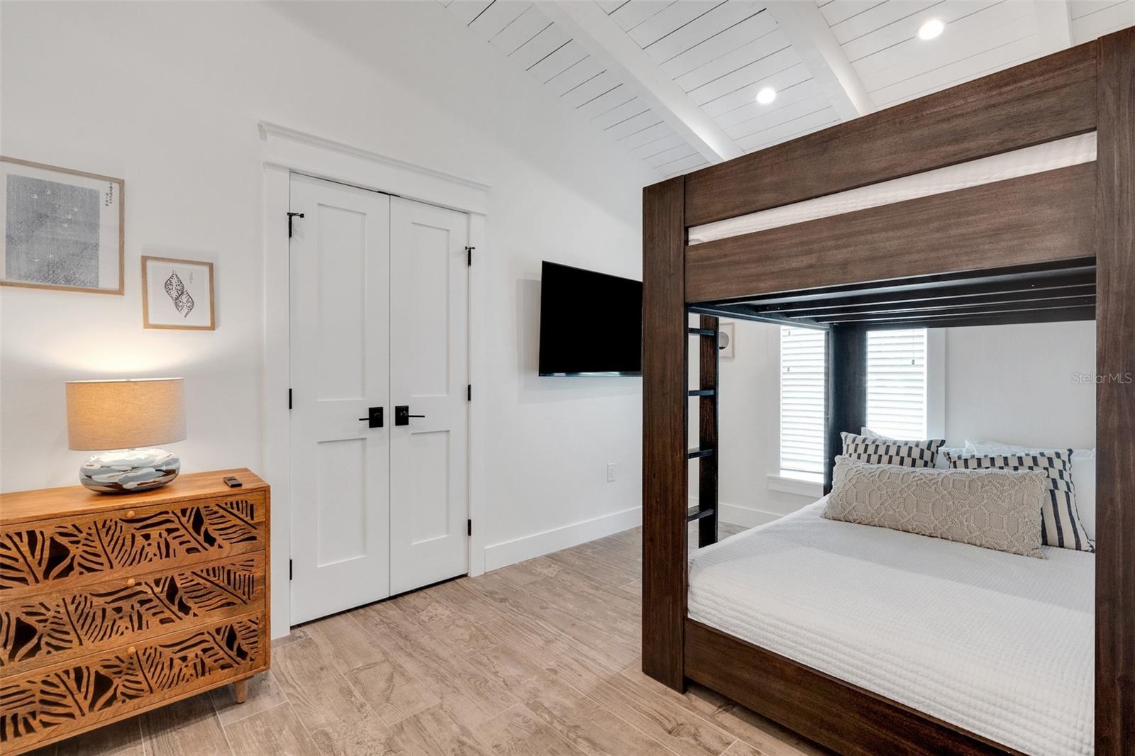 Image 46 of 59 For 305 73rd Street