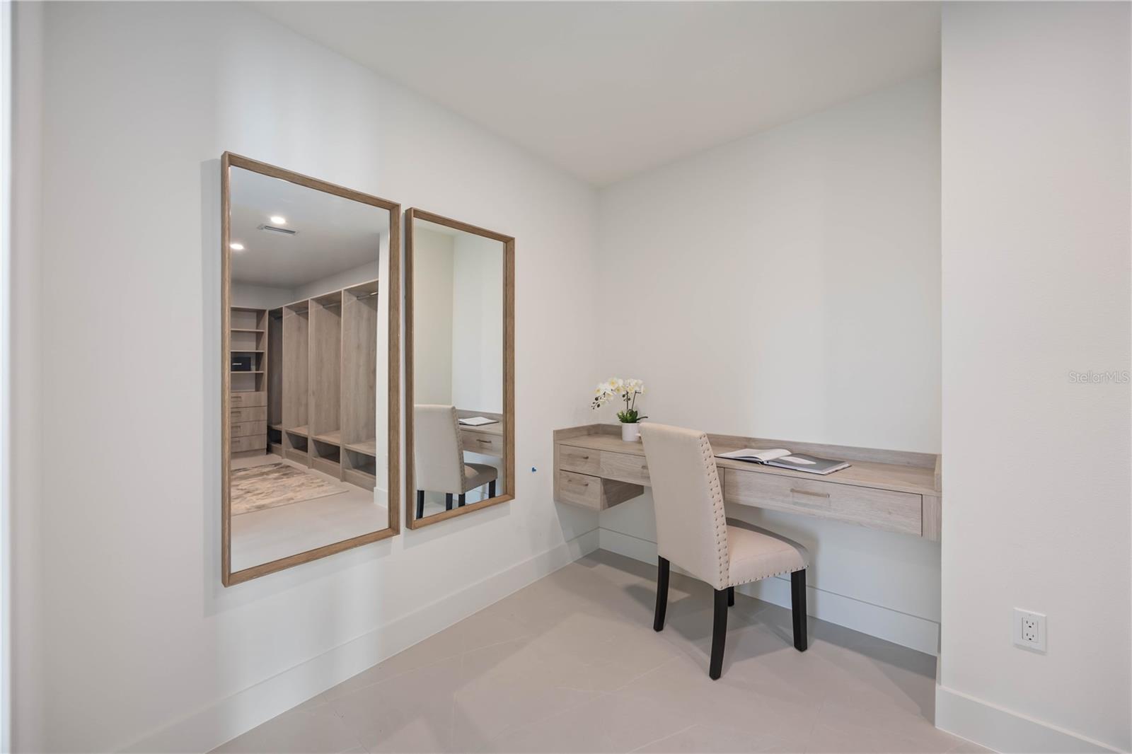 Image 54 of 73 For 2590 Floyd Street