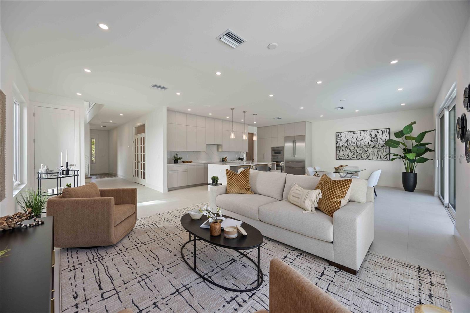 Image 8 of 73 For 2590 Floyd Street