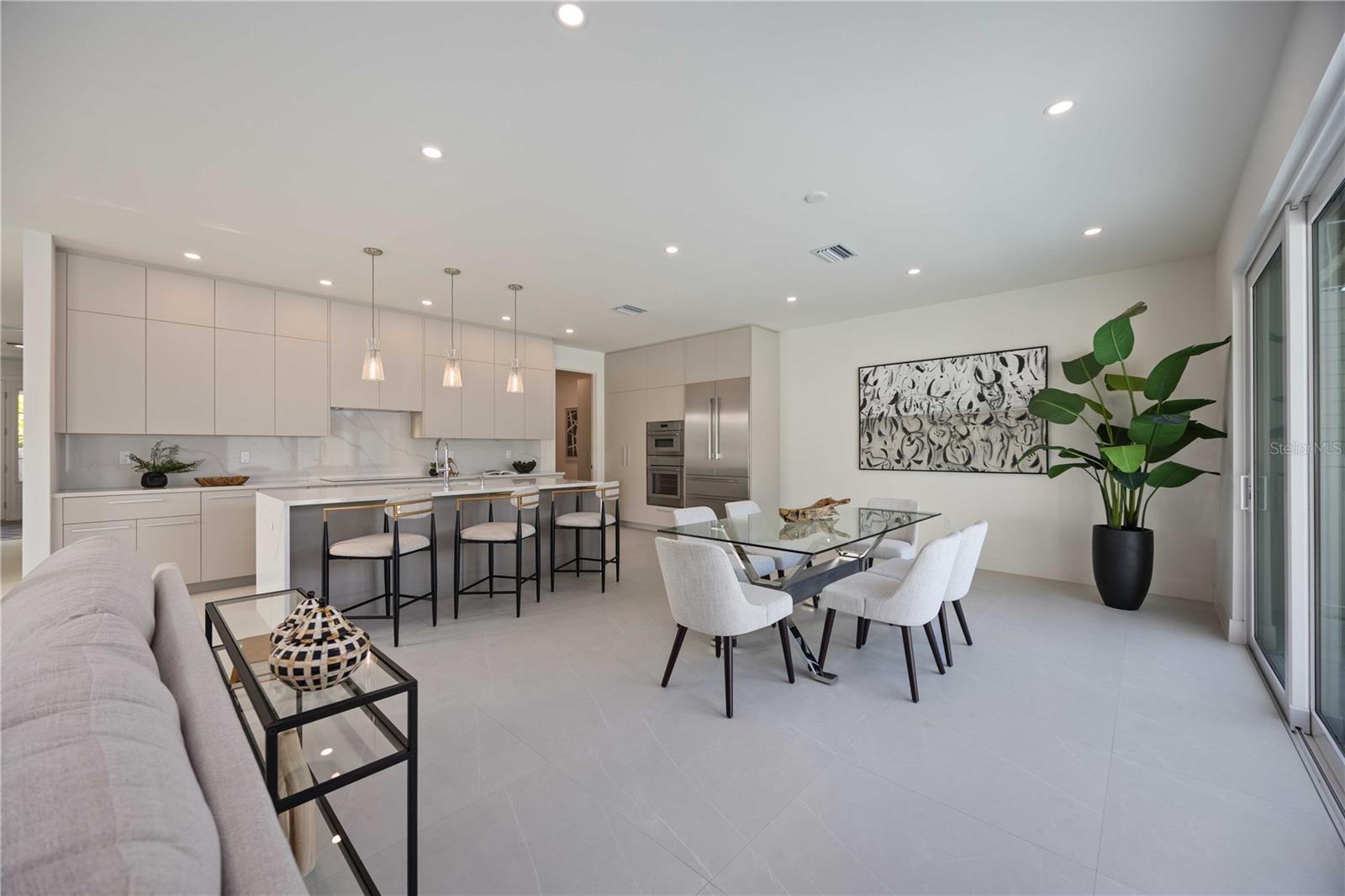 Image 9 of 73 For 2590 Floyd Street