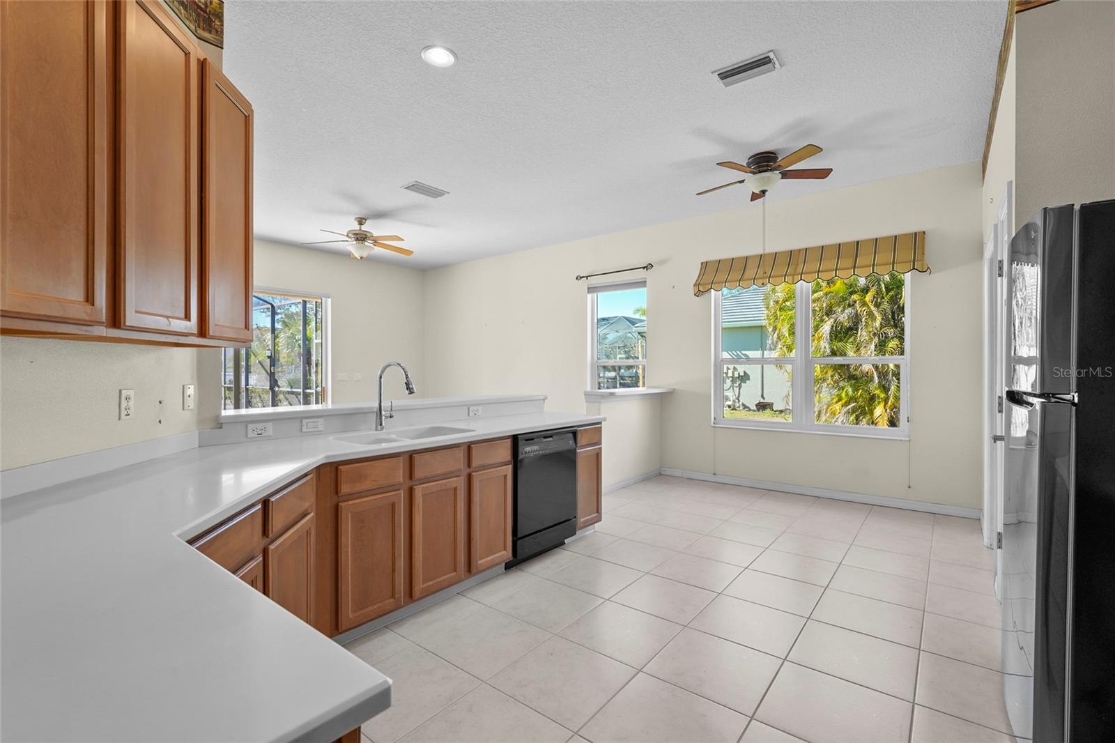 Image 29 of 41 For 7810 Arolla Pine Boulevard