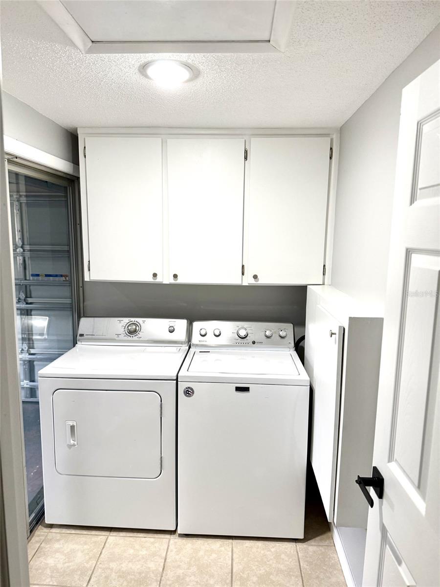 Image 17 of 21 For 114 Sunnyside Drive