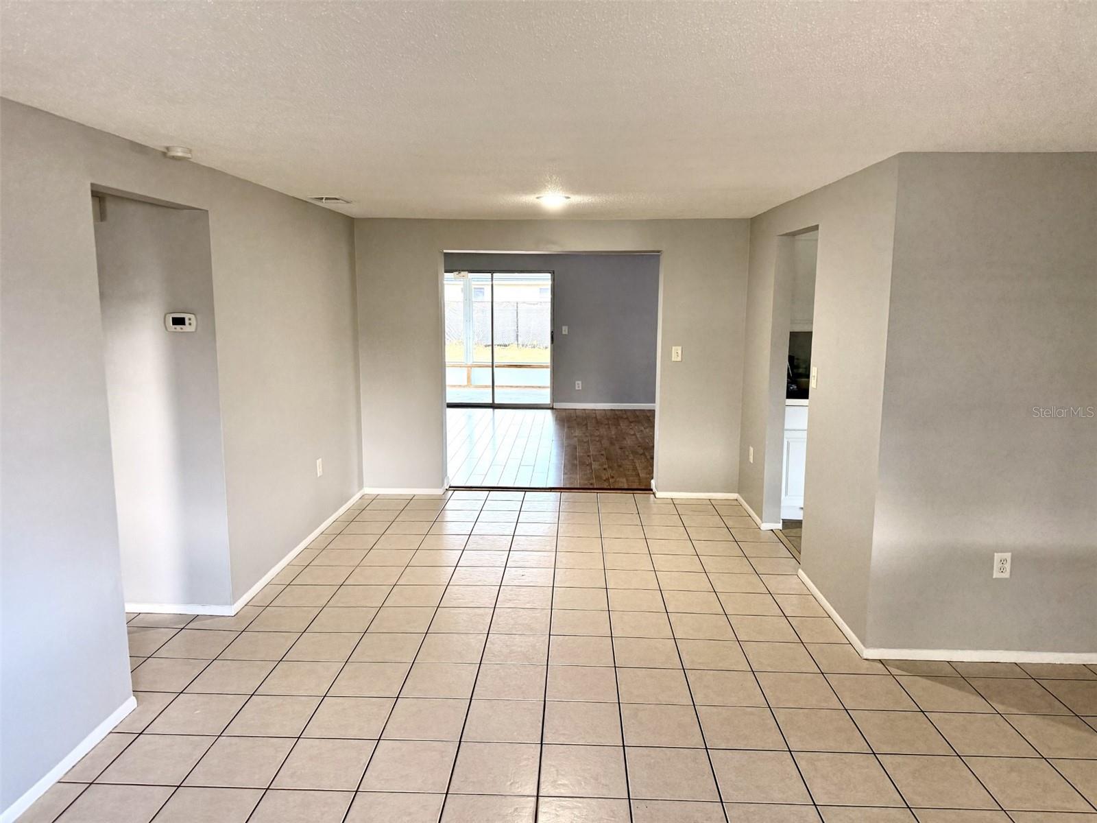 Image 4 of 21 For 114 Sunnyside Drive