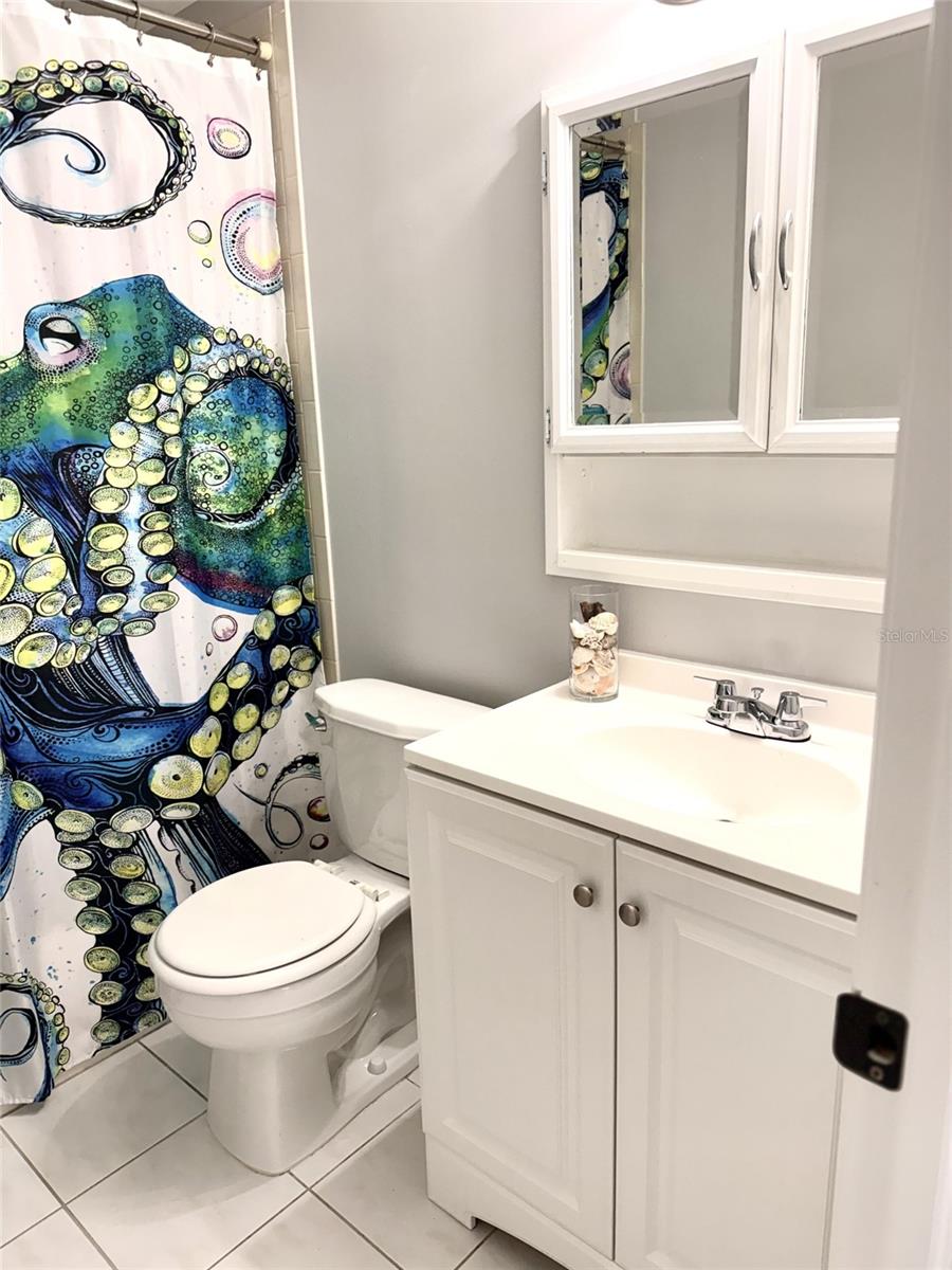 Image 7 of 21 For 114 Sunnyside Drive