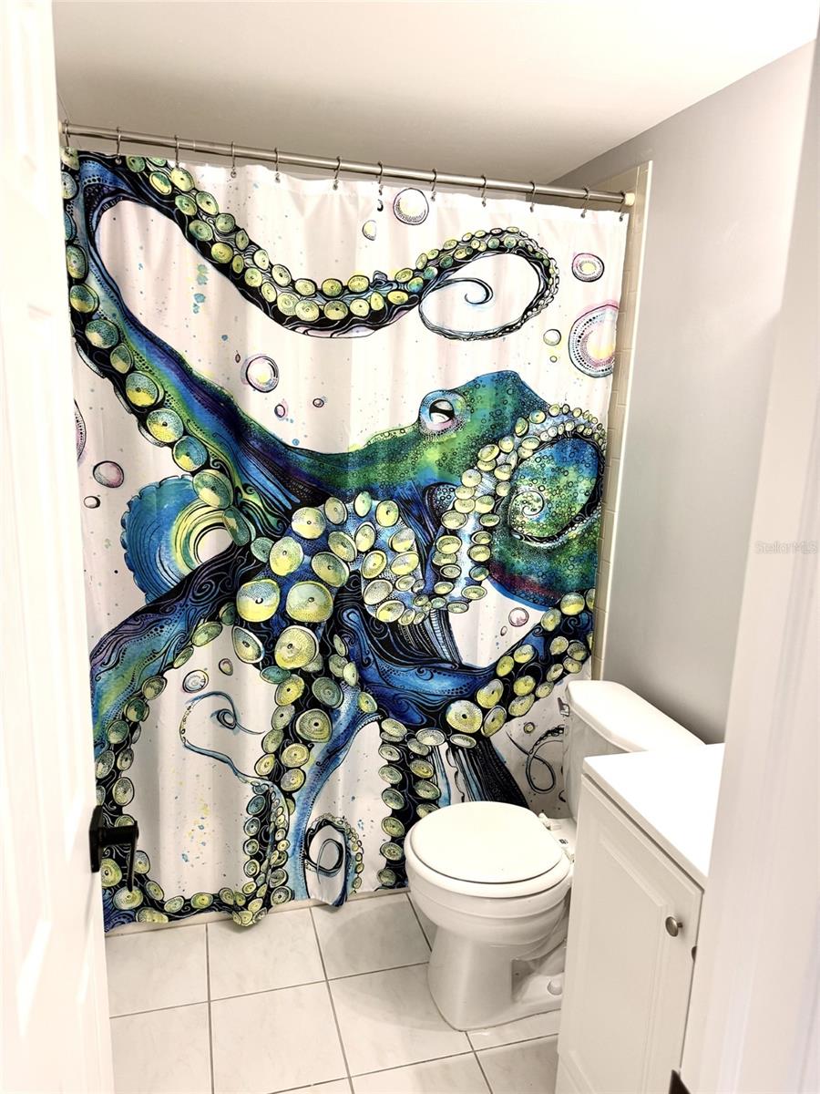 Image 8 of 21 For 114 Sunnyside Drive