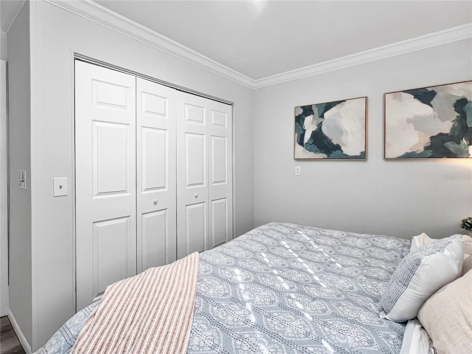 Image 17 of 27 For 1008 37th Street W