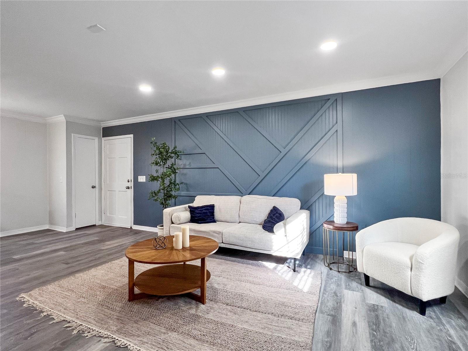 Image 7 of 27 For 1008 37th Street W