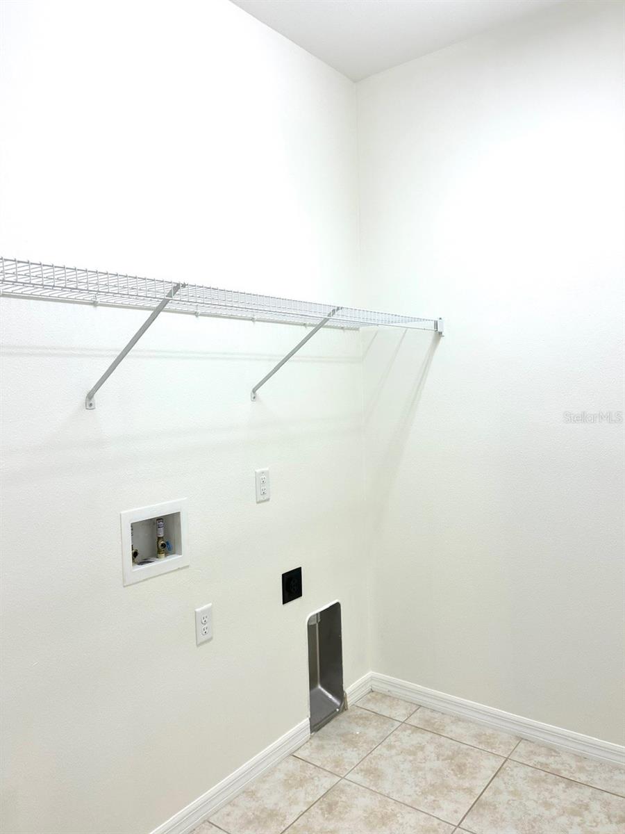 Image 11 of 32 For 2921 Trustee Avenue