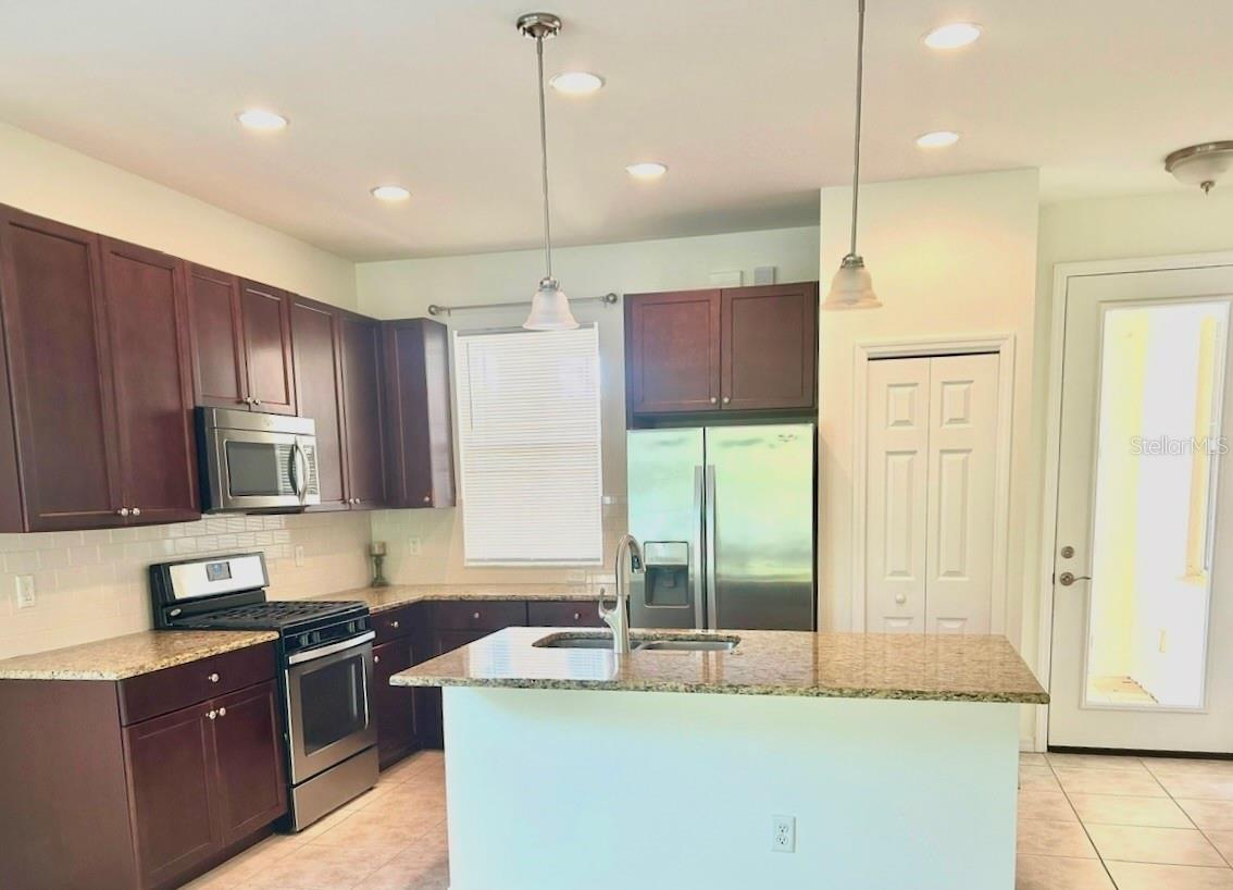 Image 4 of 32 For 2921 Trustee Avenue