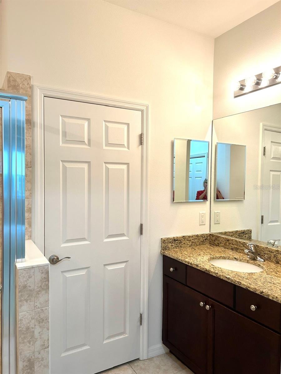 Image 6 of 32 For 2921 Trustee Avenue