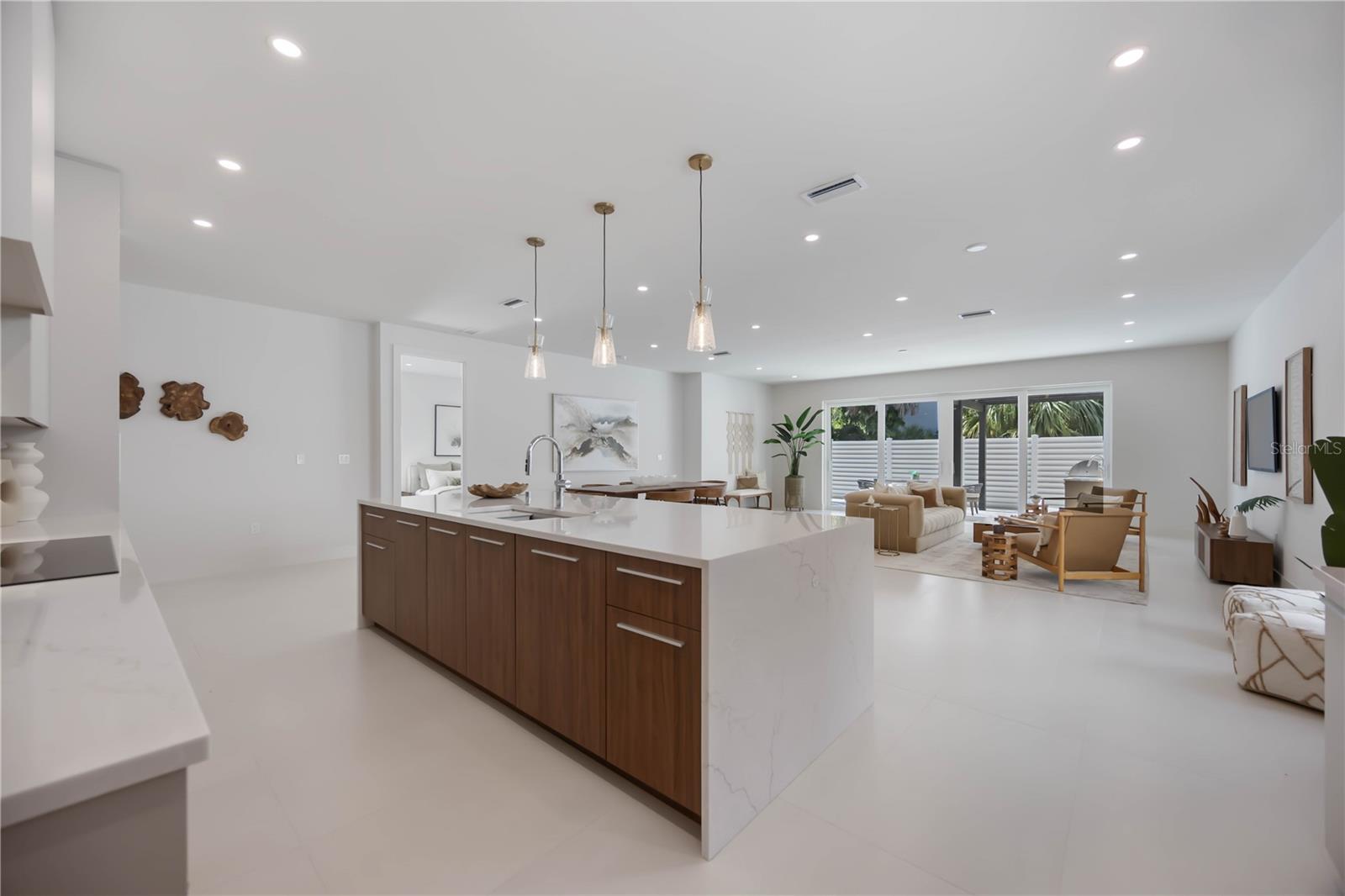 Image 13 of 84 For 2596 Floyd Street