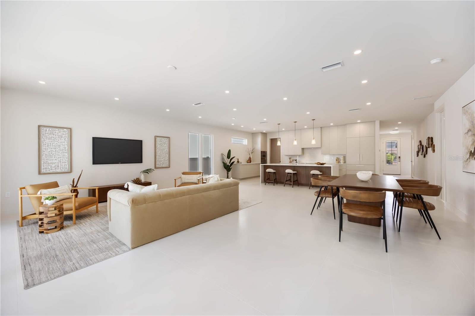 Image 24 of 84 For 2596 Floyd Street