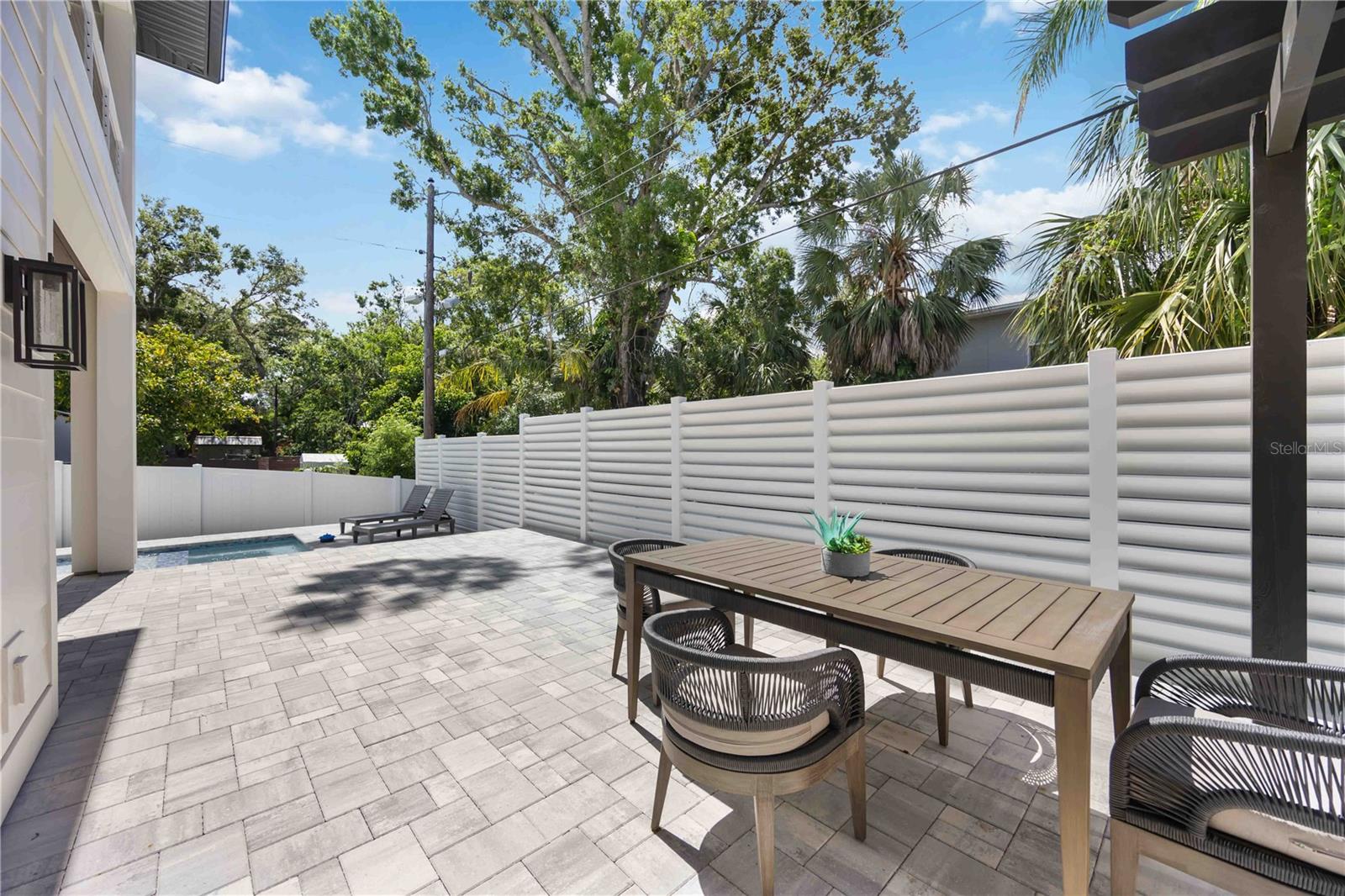 Image 78 of 84 For 2596 Floyd Street