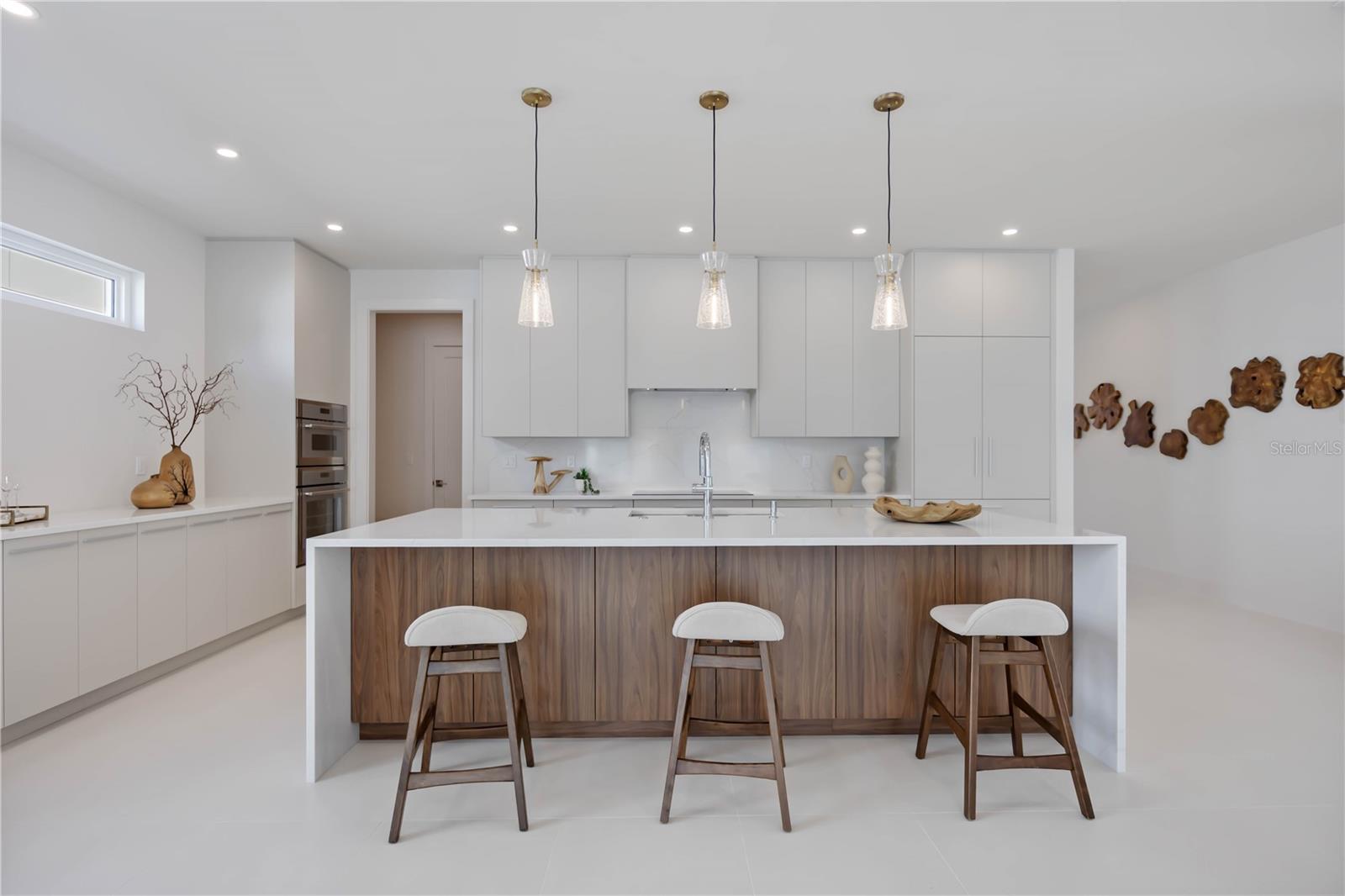 Image 8 of 84 For 2596 Floyd Street