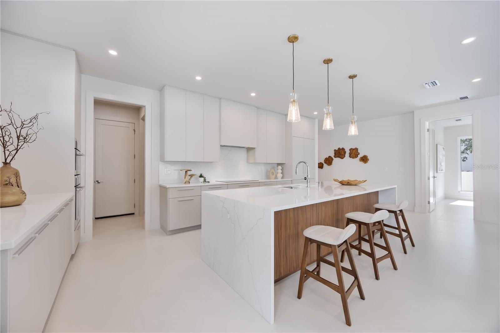 Image 9 of 84 For 2596 Floyd Street