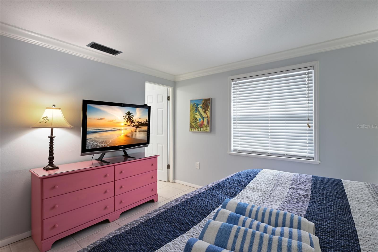 Image 17 of 39 For 120 Maple Avenue