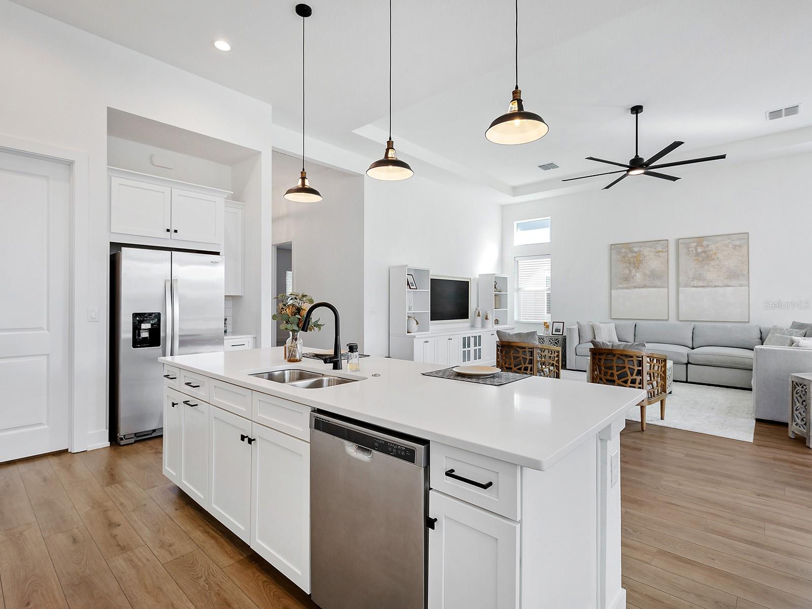 Image 14 of 53 For 8175 Redonda Loop