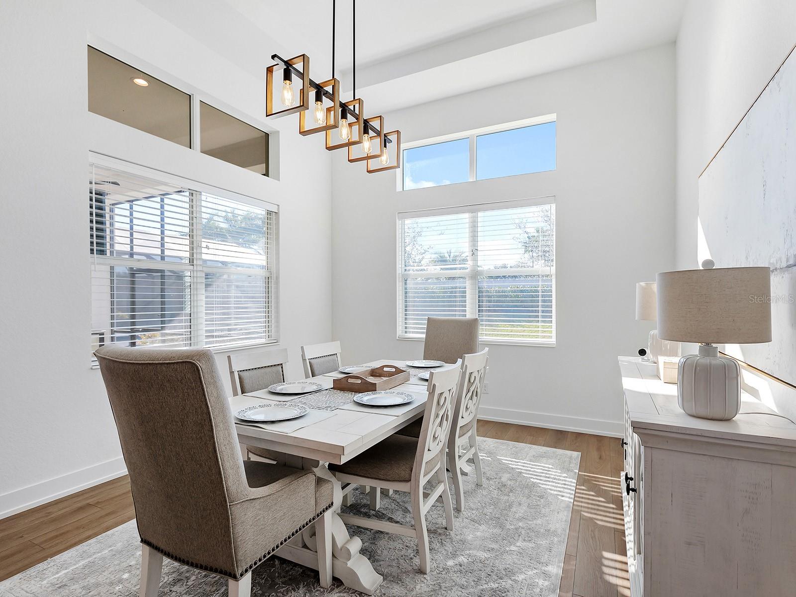 Image 17 of 53 For 8175 Redonda Loop