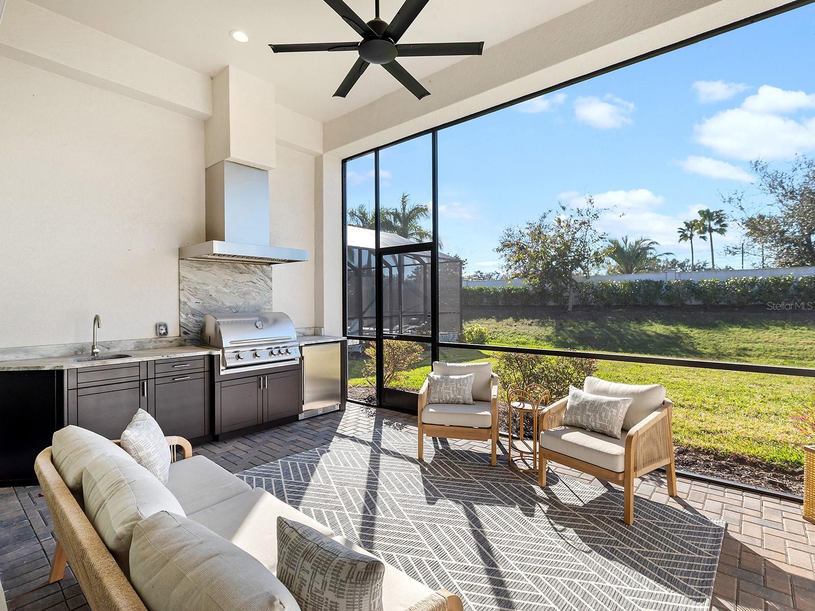 Image 21 of 53 For 8175 Redonda Loop