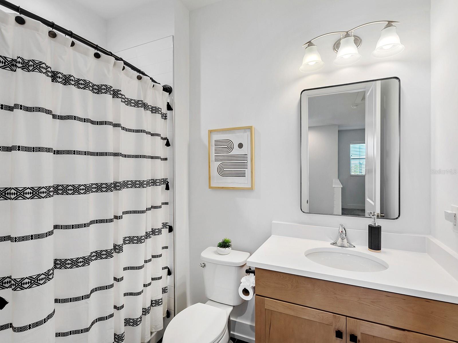 Image 32 of 53 For 8175 Redonda Loop