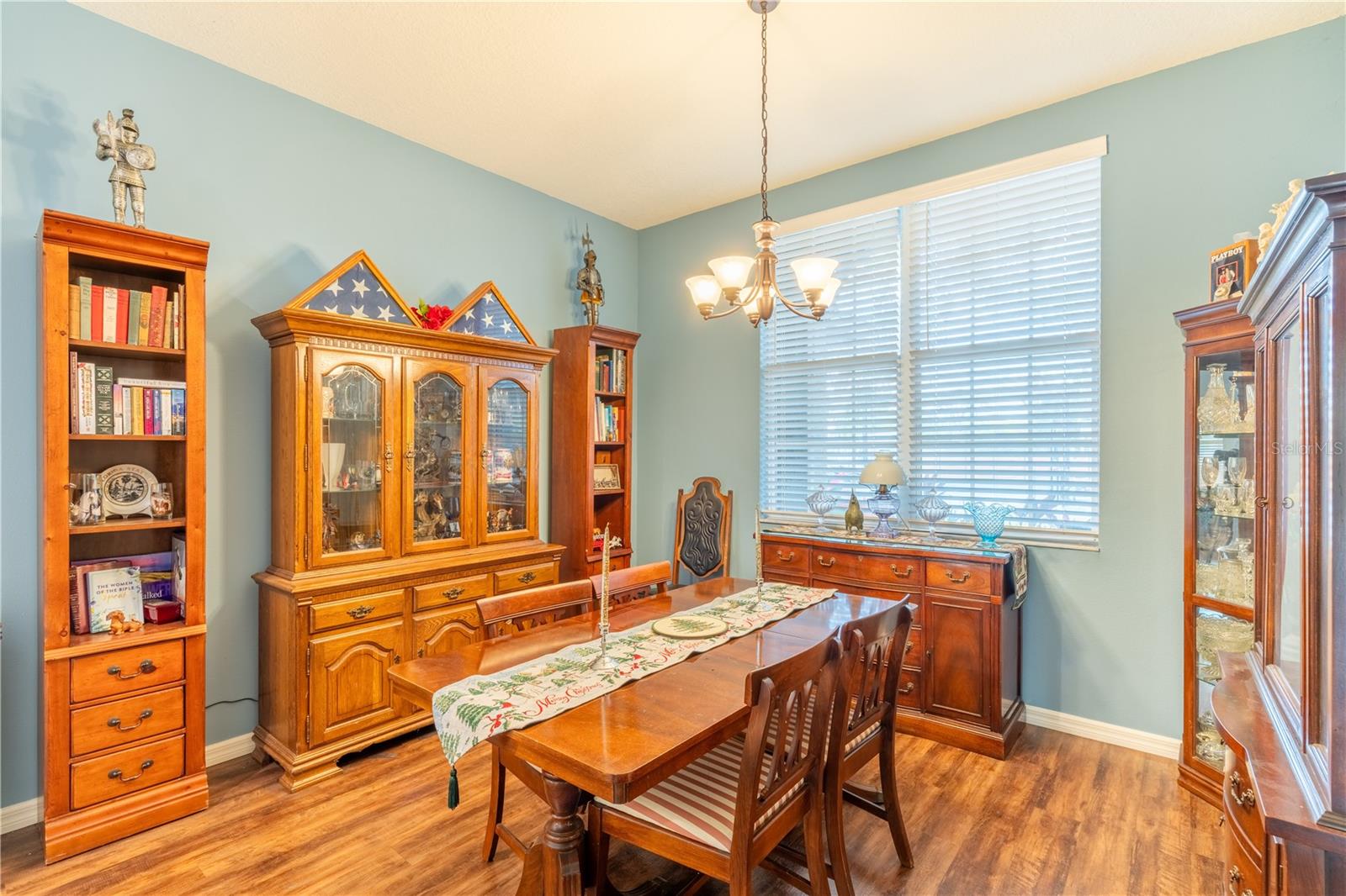 Image 11 of 38 For 6416 18th Avenue E