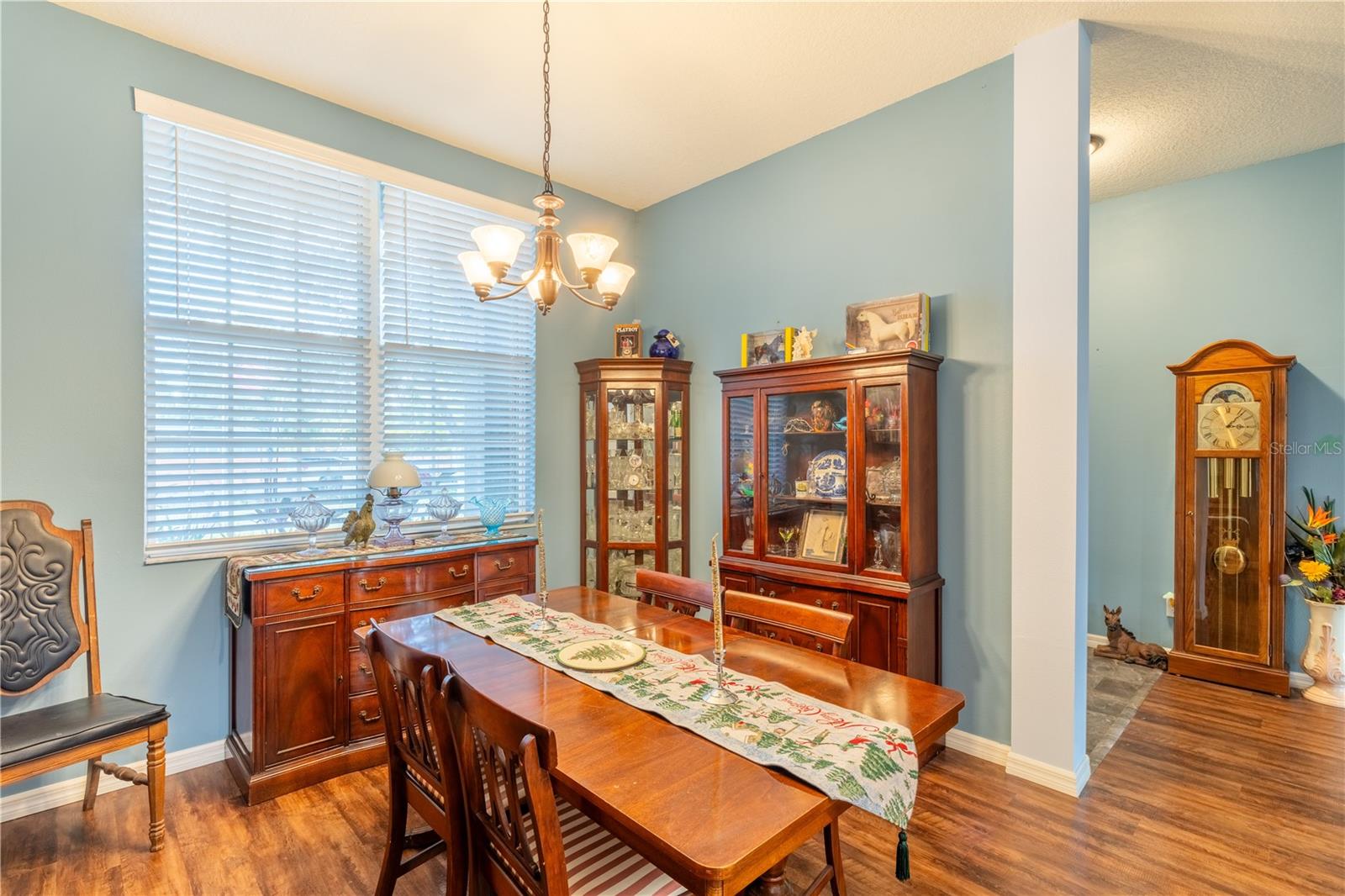 Image 13 of 38 For 6416 18th Avenue E