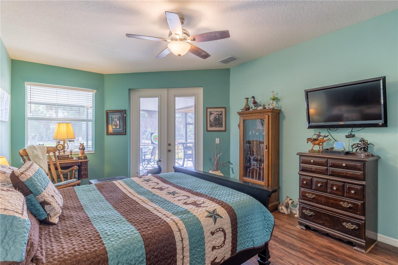 Image 24 of 38 For 6416 18th Avenue E