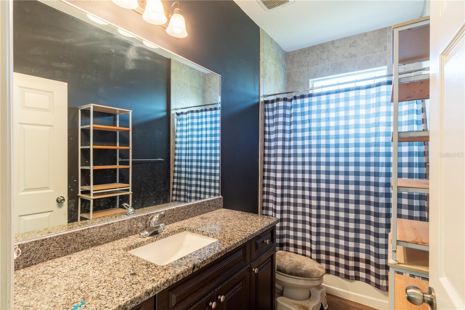 Image 30 of 38 For 6416 18th Avenue E