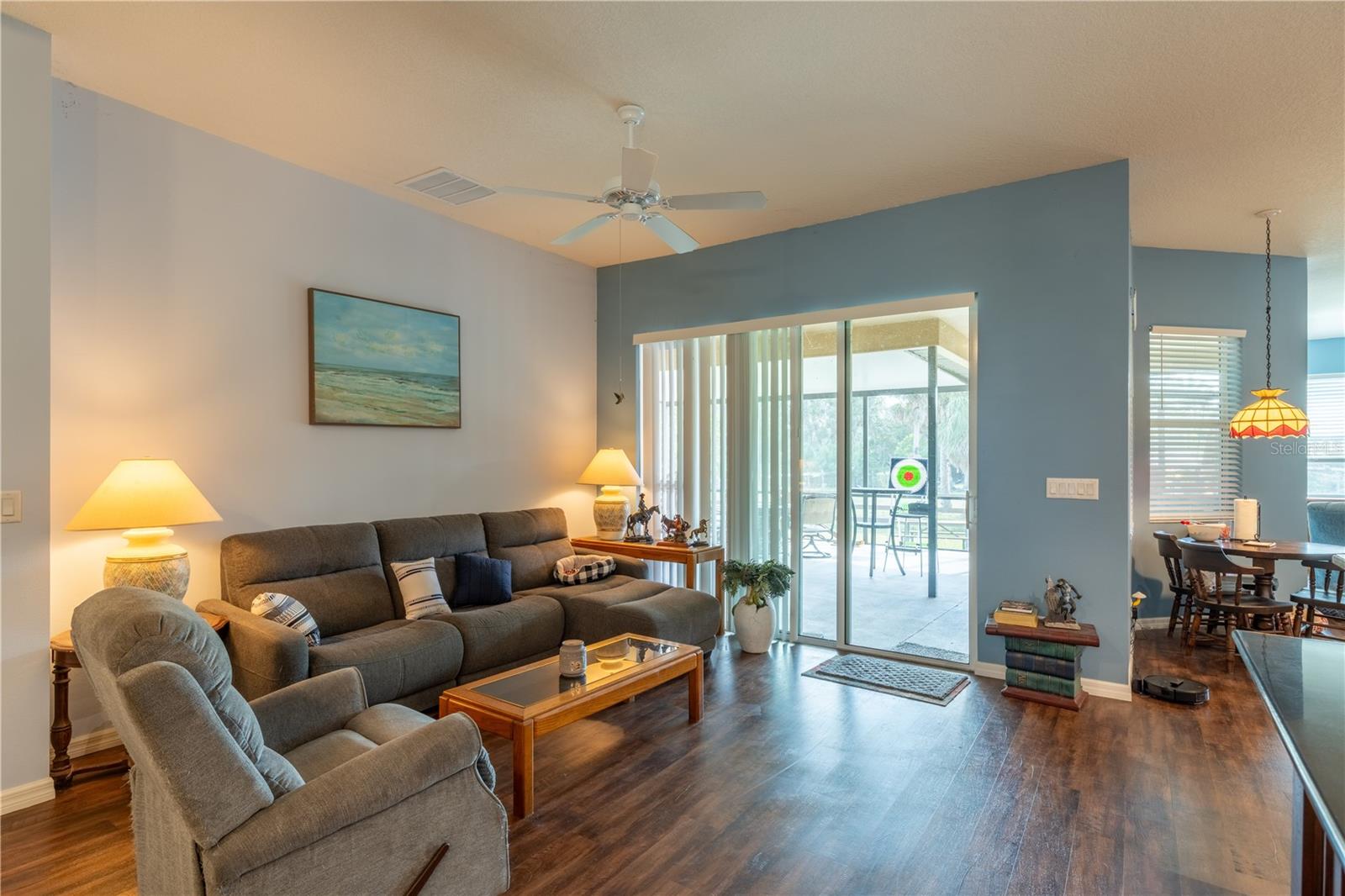 Image 4 of 38 For 6416 18th Avenue E