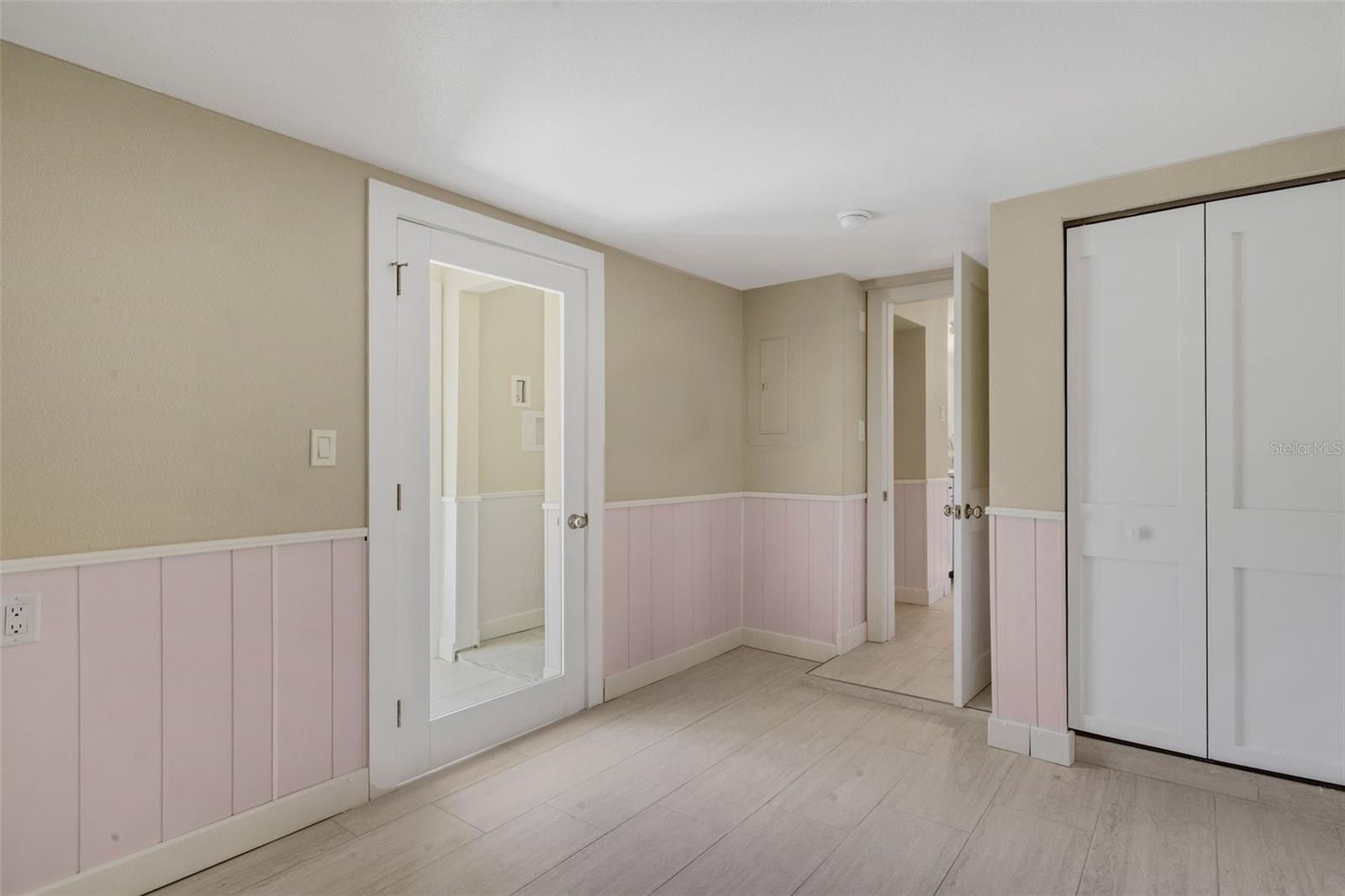 Image 13 of 21 For 7797 Gulf Boulevard 12