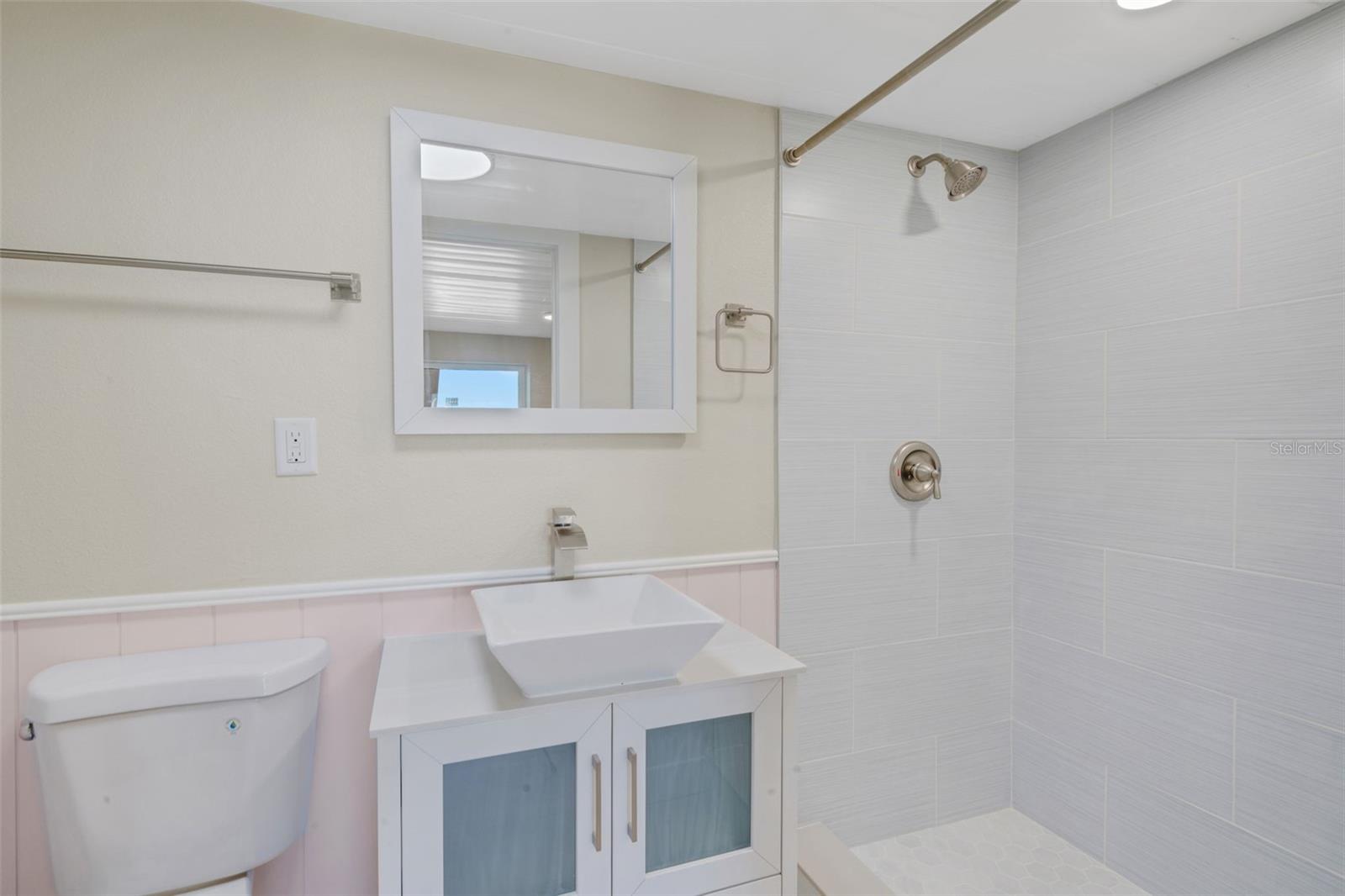 Image 16 of 21 For 7797 Gulf Boulevard 12