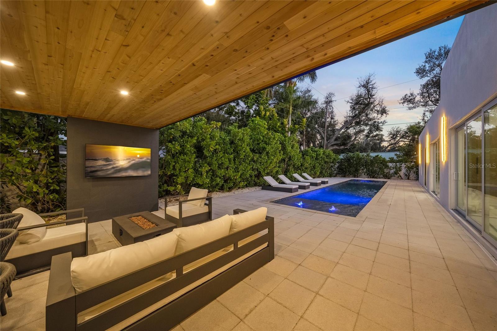 Image 2 of 73 For 3500 Bay Shore Road