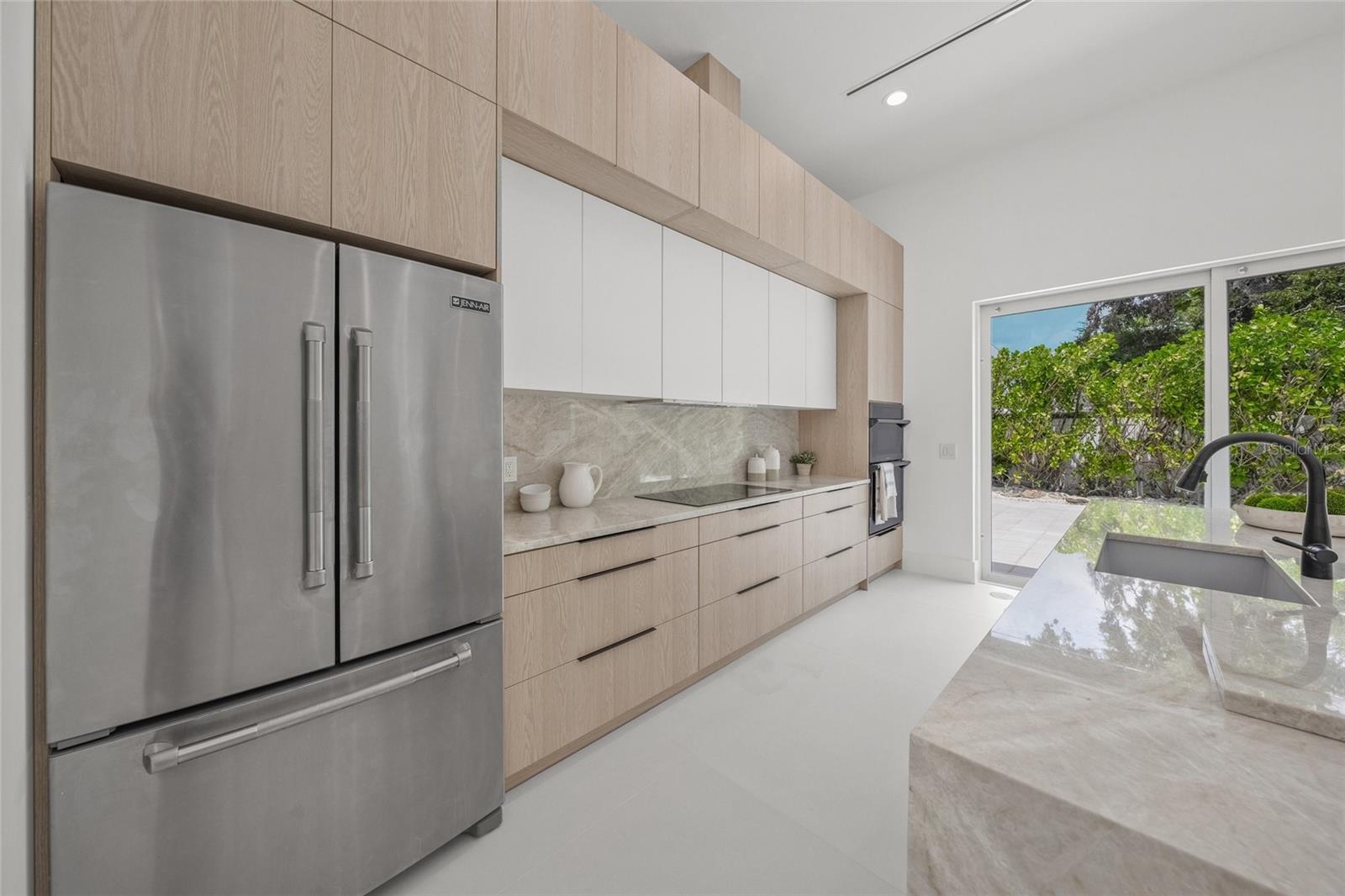 Image 8 of 73 For 3500 Bay Shore Road