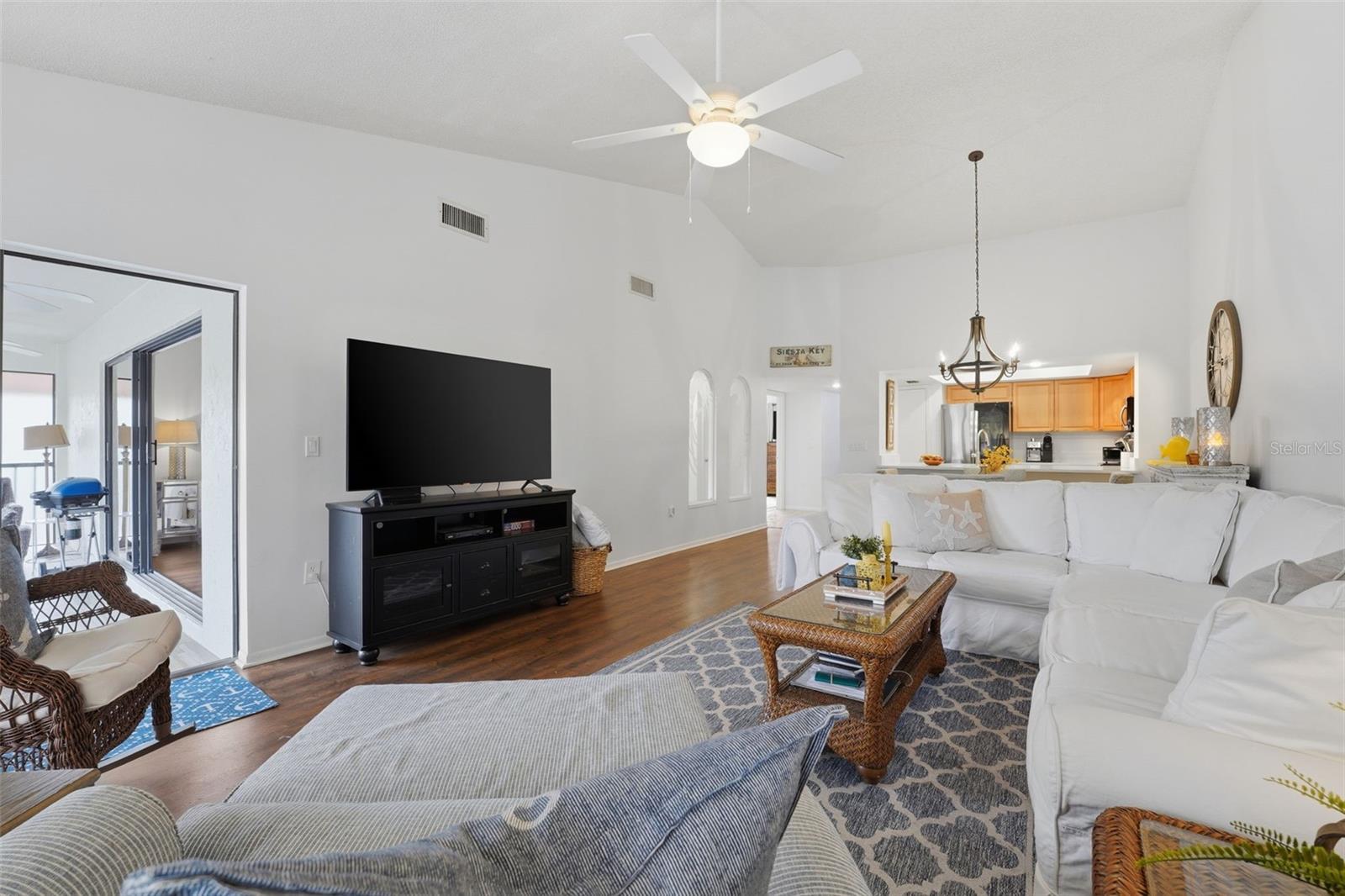 Image 12 of 34 For 3013 Clark Road 6