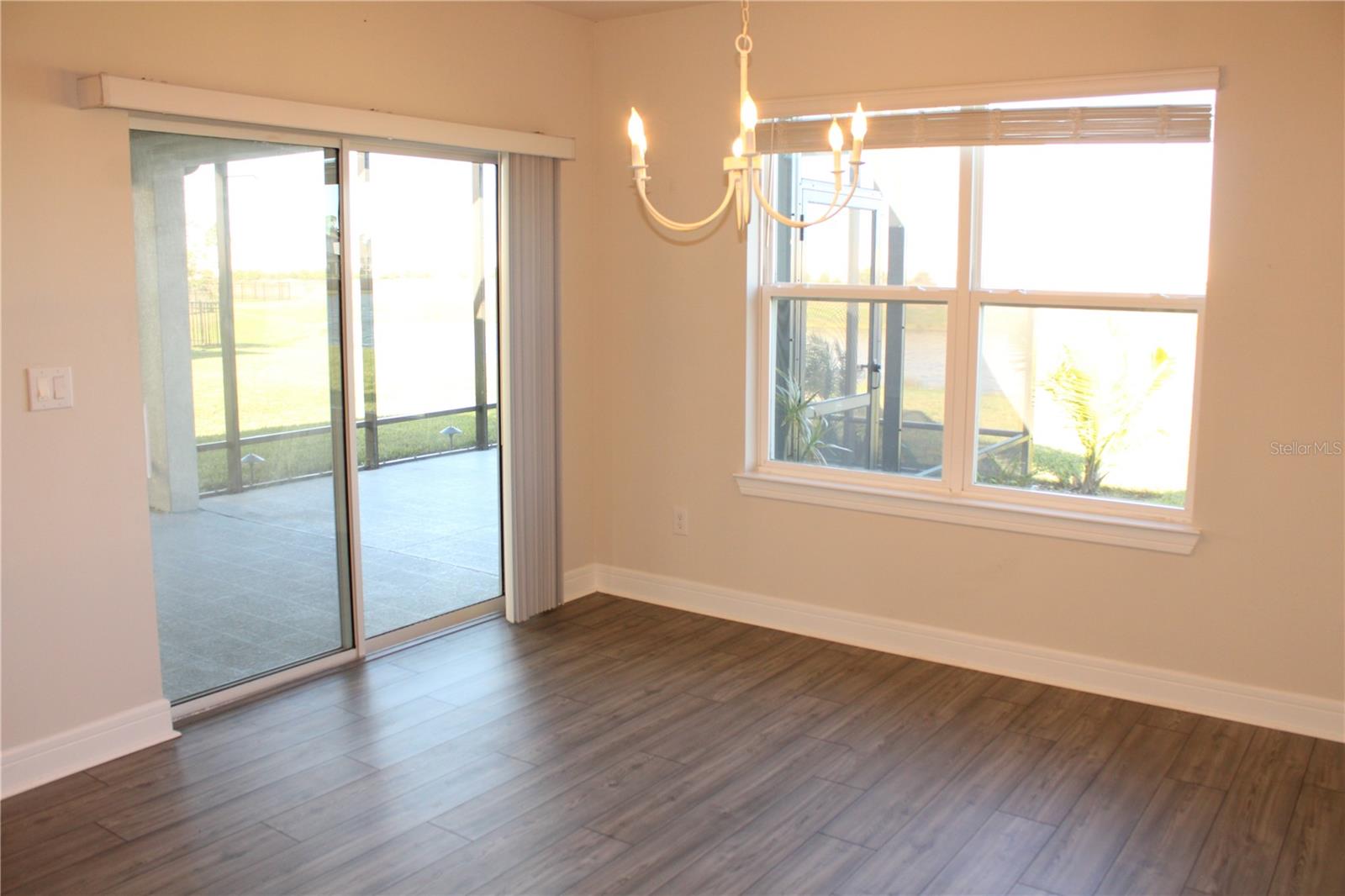 Image 10 of 64 For 8232 Reefbay Cove