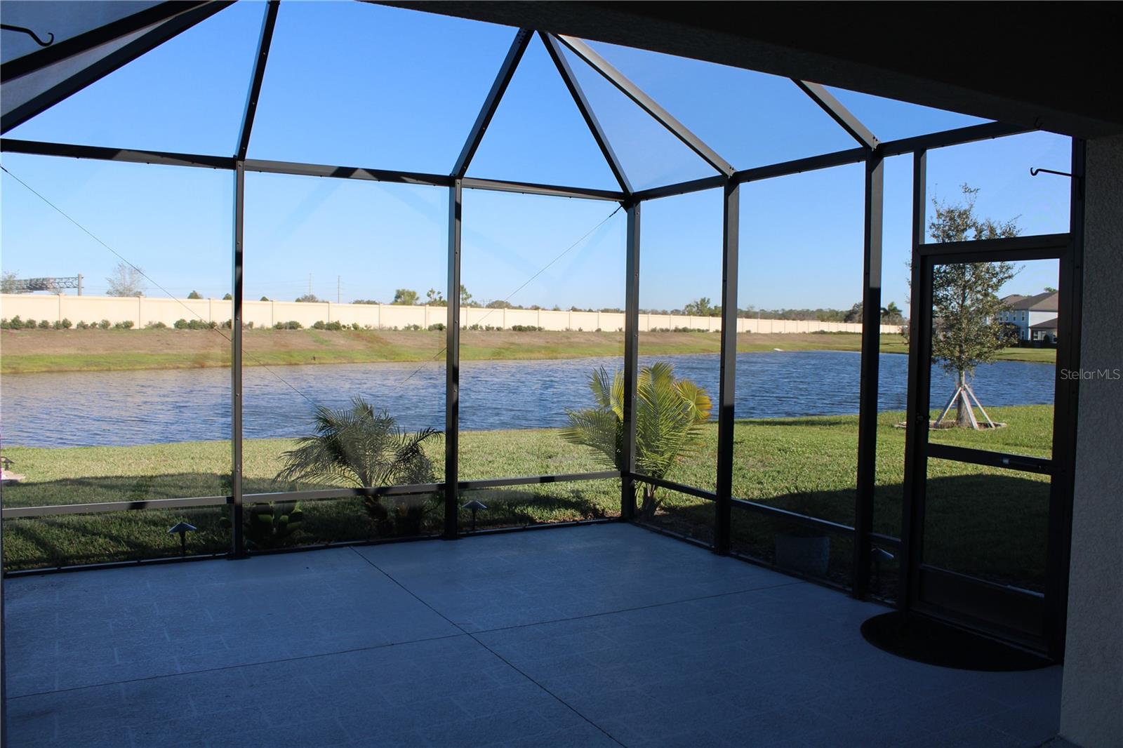 Image 38 of 64 For 8232 Reefbay Cove