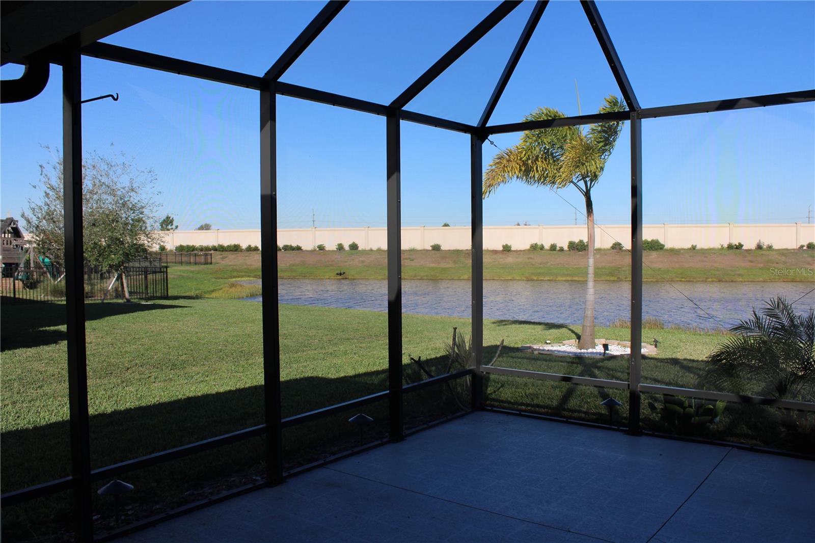 Image 39 of 64 For 8232 Reefbay Cove