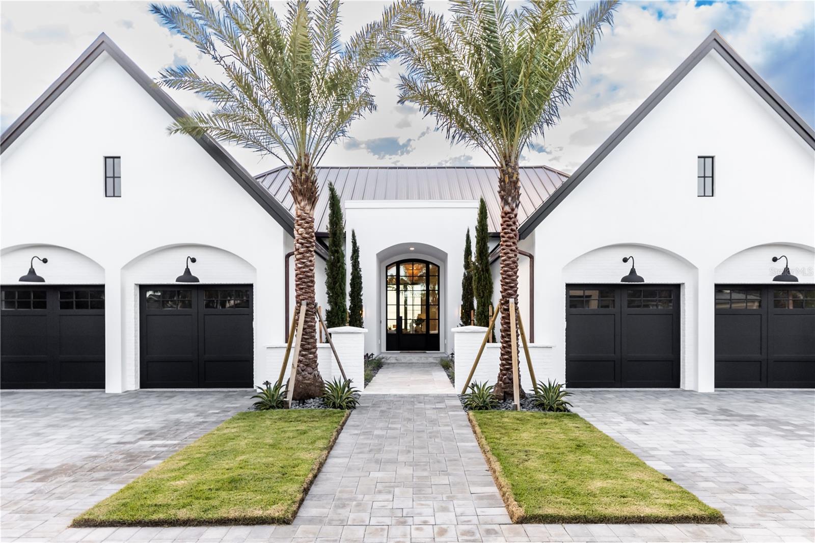 Image 11 of 71 For 628 Regatta Way