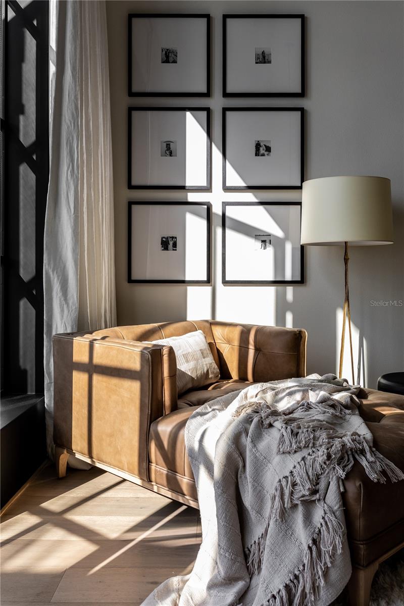 Image 32 of 71 For 628 Regatta Way