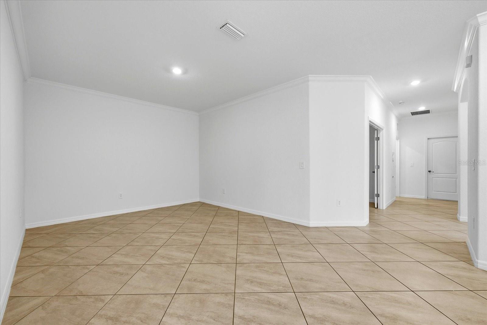 Image 19 of 47 For 2611 Avolet Court