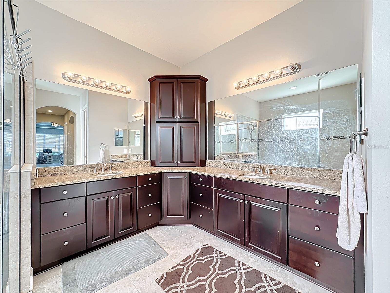 Image 54 of 81 For 6006 Anise Drive