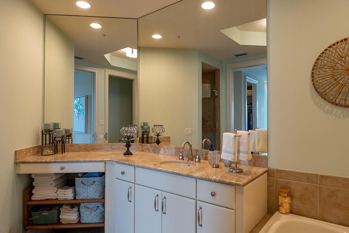 Image 30 of 64 For 140 Riviera Dunes Way 503