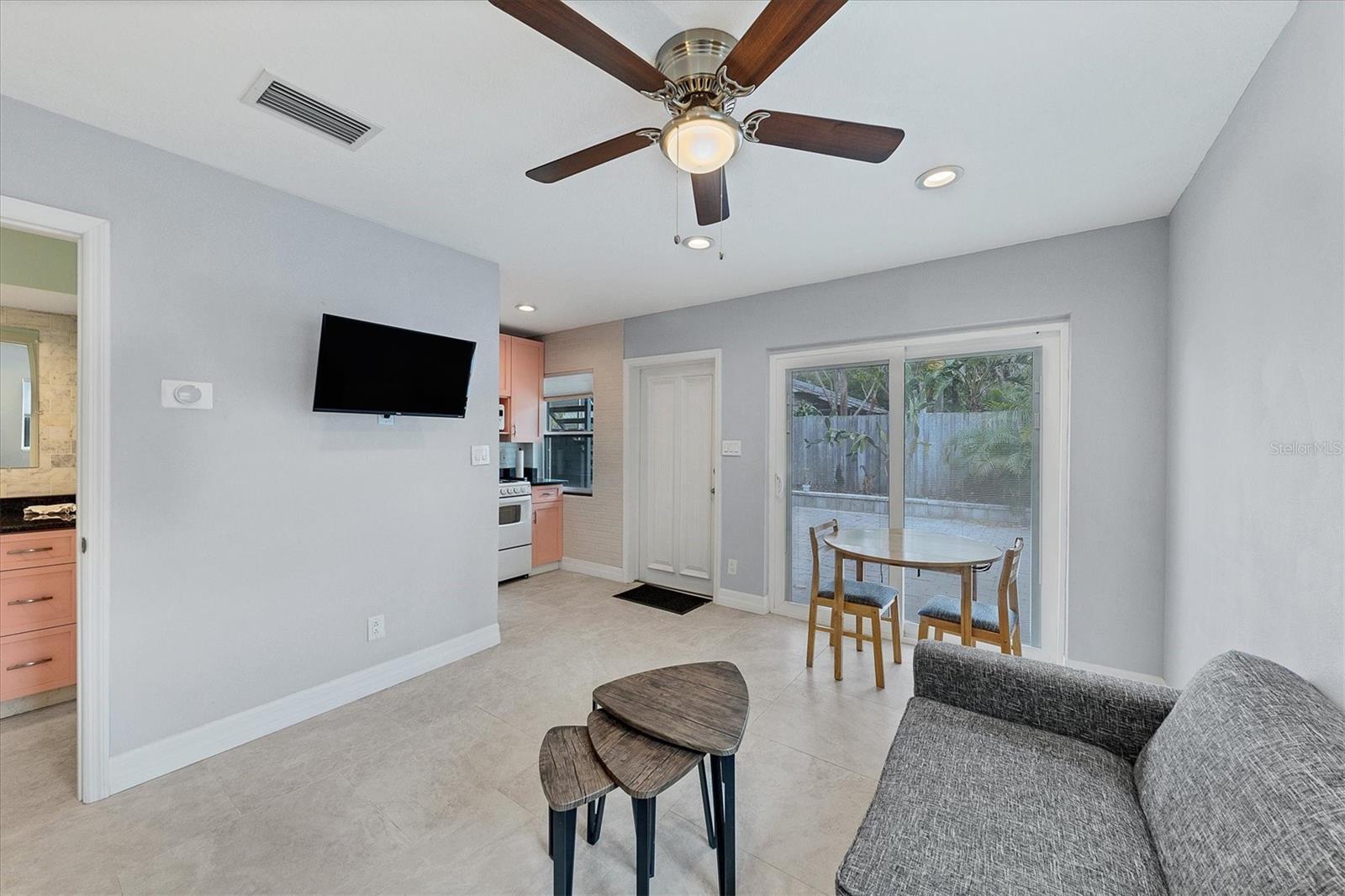 Image 23 of 80 For 1236 13th Street