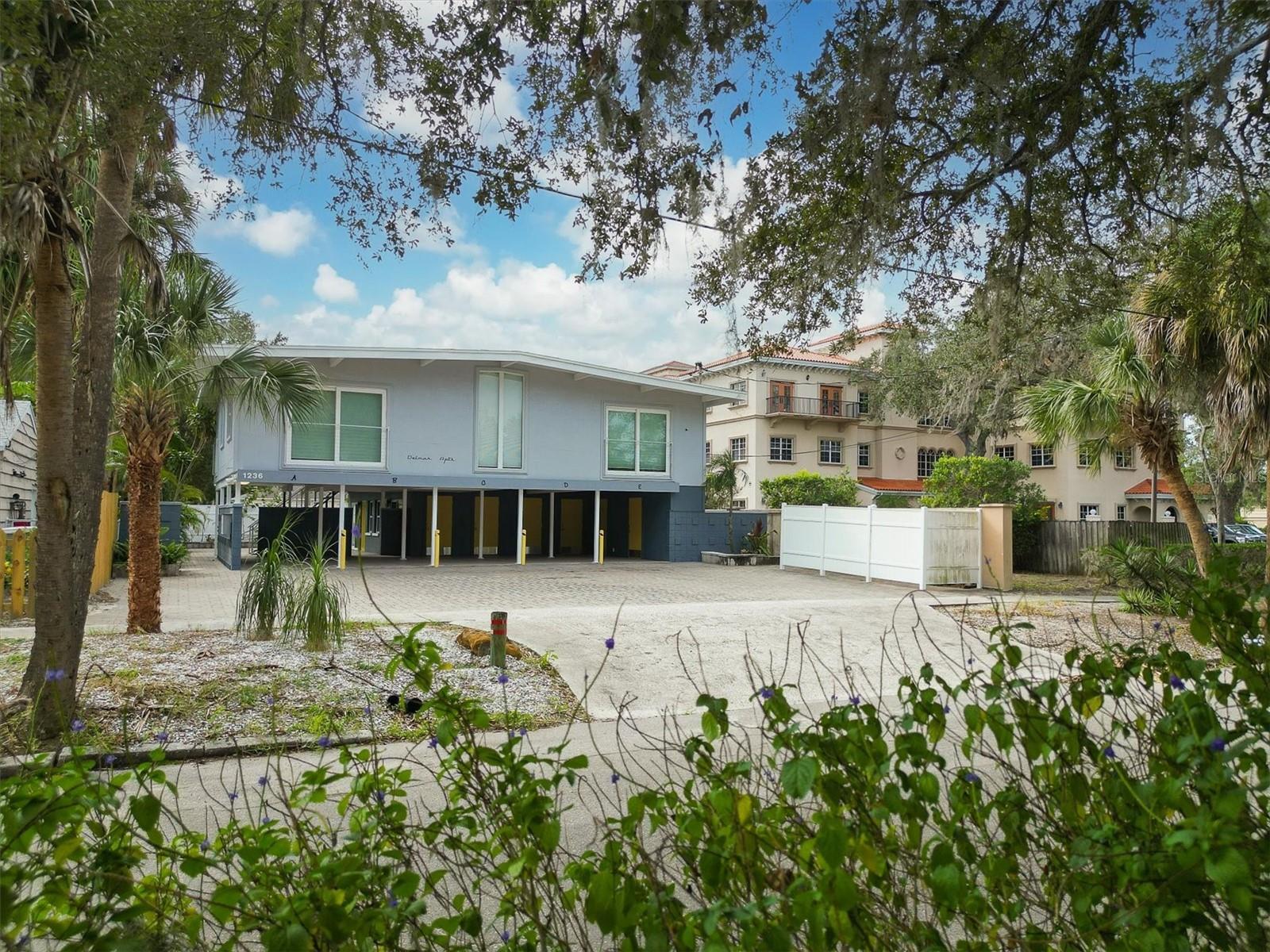 Image 4 of 80 For 1236 13th Street