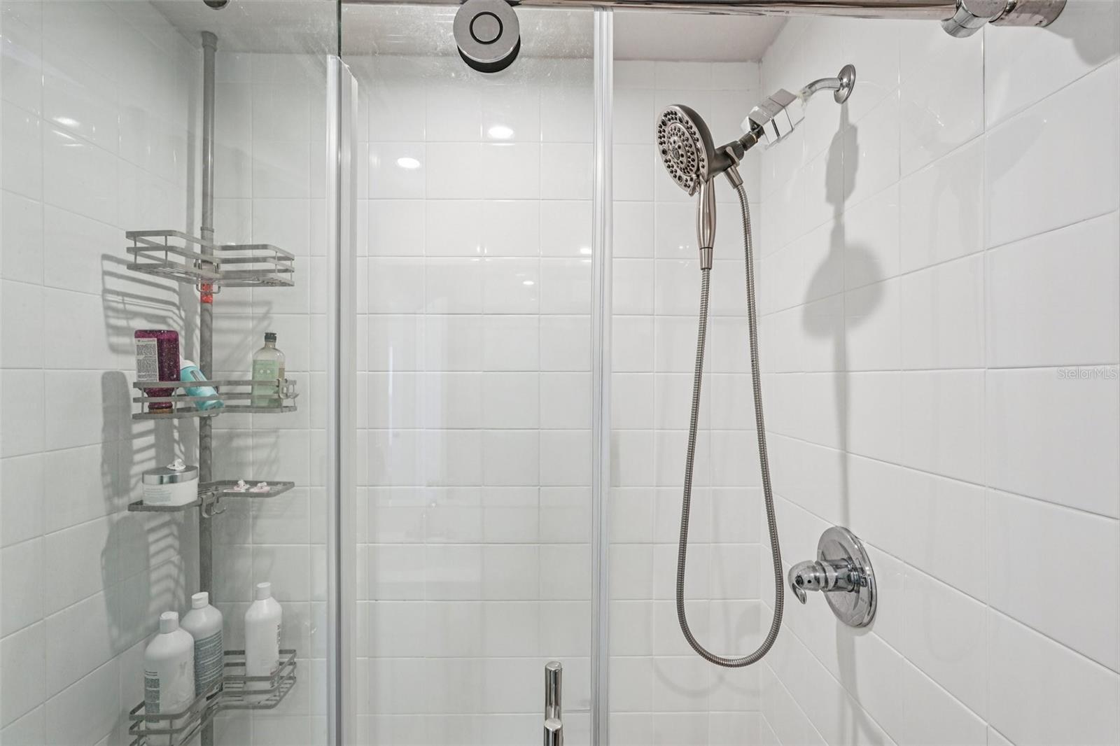 Image 17 of 30 For 14229 Crimson Avenue