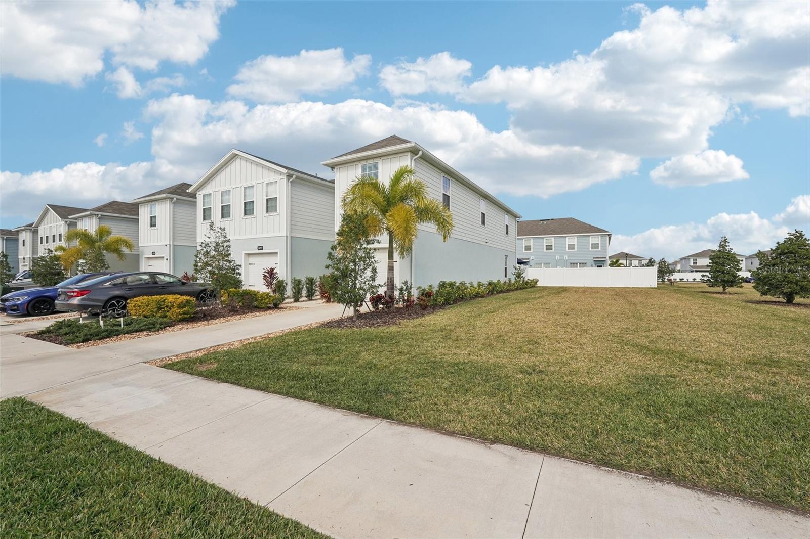 Image 29 of 30 For 14229 Crimson Avenue