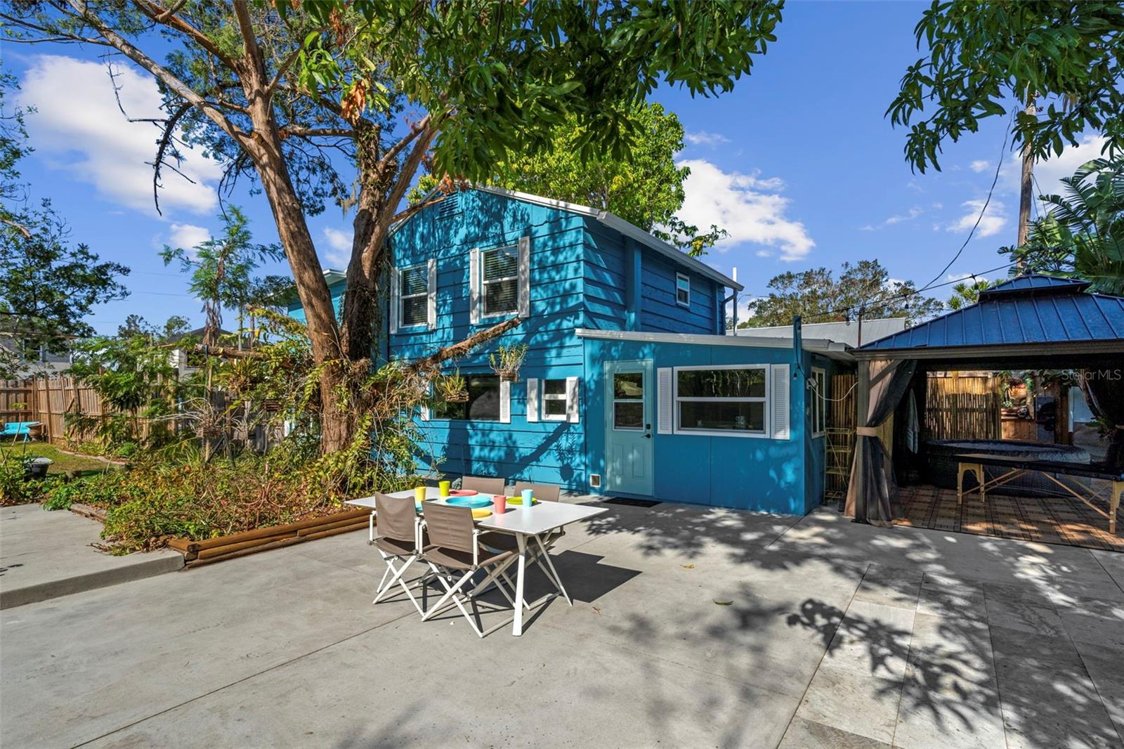 Image 12 of 98 For 105 Tucker Avenue