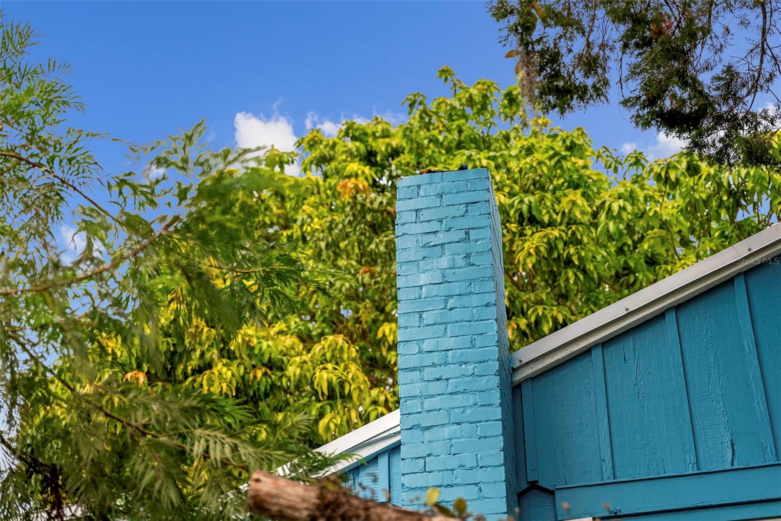 Image 13 of 98 For 105 Tucker Avenue